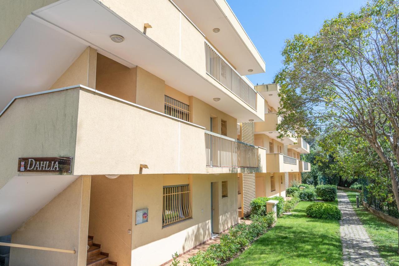 Vvf Residence Antibes Жуан-Ле-Пин Екстериор снимка